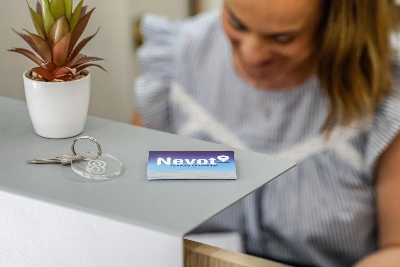 Hostal Nevot Granada Bagian luar foto