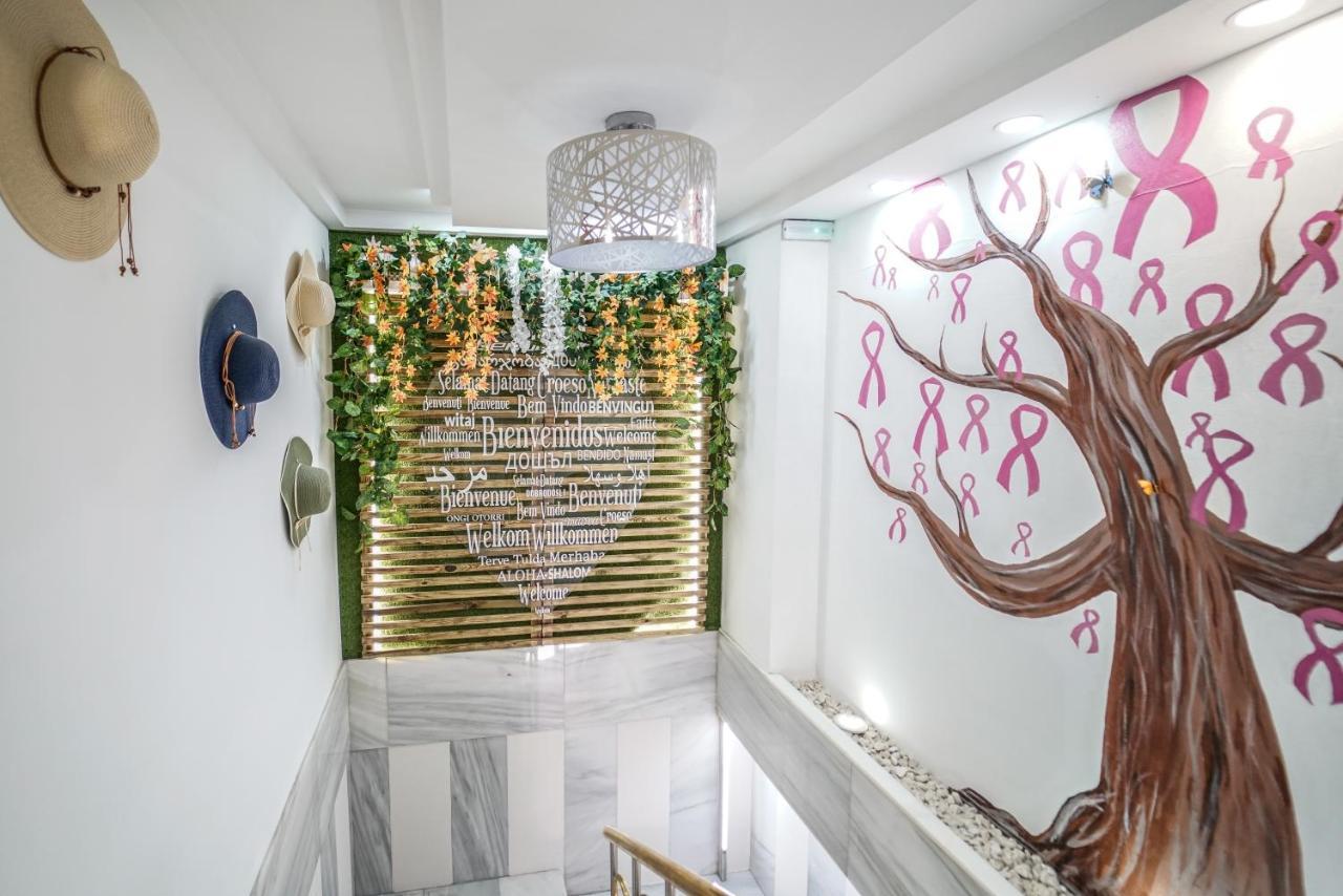 Hostal Nevot Granada Bagian luar foto